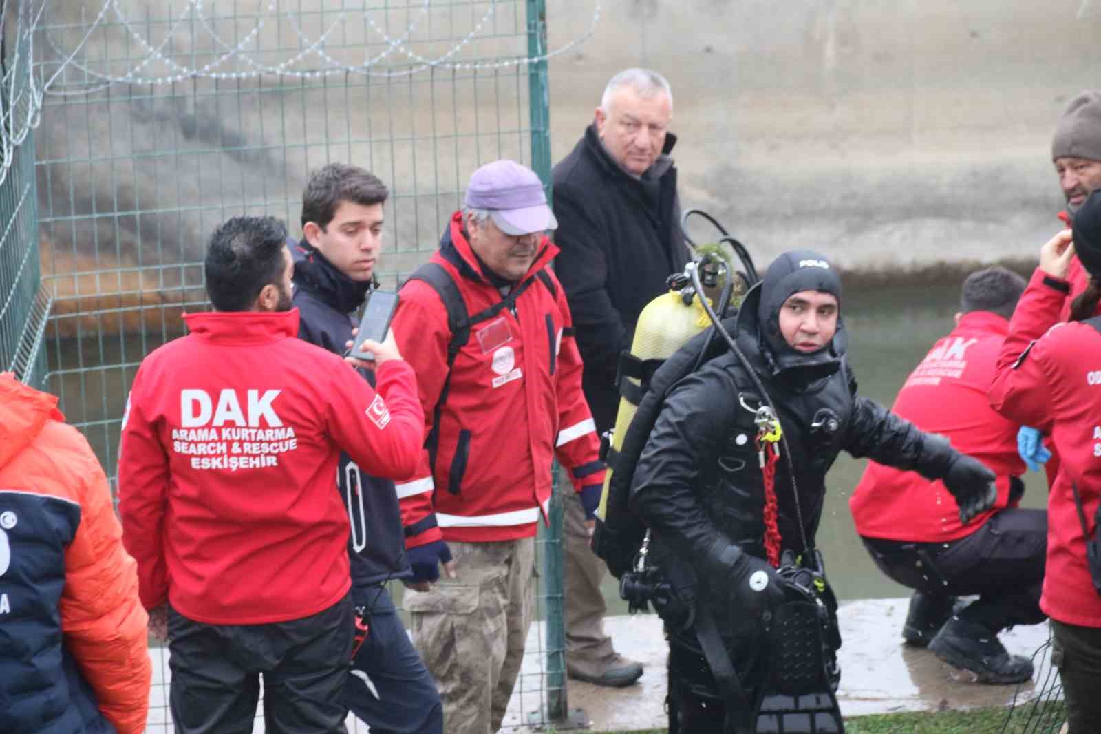 ankaradan gelen kurbaga adamlar da kayip ogretmenin arama calismasina katildi 4 8TQa3hFg