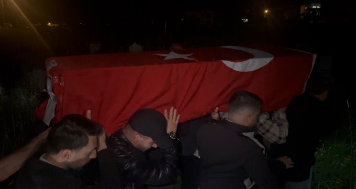 ankaradan getirilen gazi mirza keskinin naasi yuksekovada duzenlenen torenle topraga verildi 1 lKLIy5r8