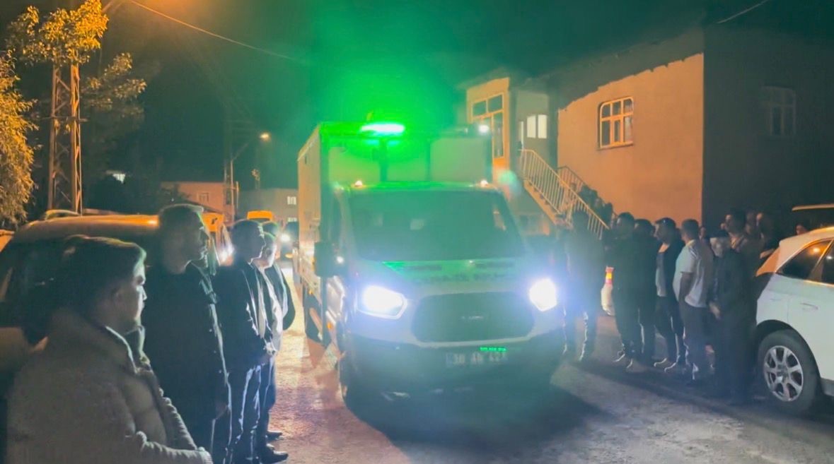 ankaradan getirilen gazi mirza keskinin naasi yuksekovada duzenlenen torenle topraga verildi 10 D31XFahd