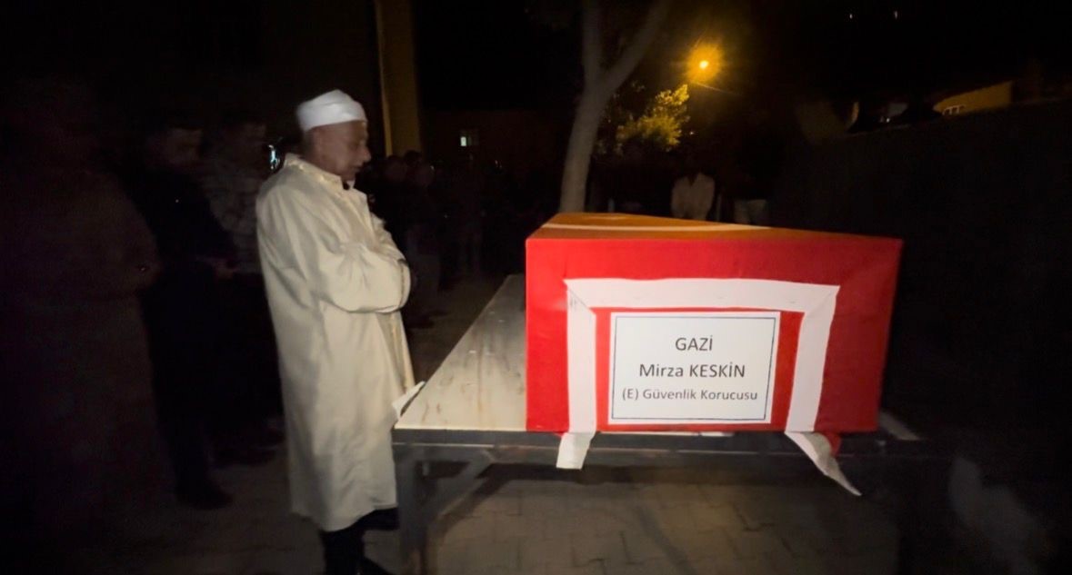 ankaradan getirilen gazi mirza keskinin naasi yuksekovada duzenlenen torenle topraga verildi 3 d42HPQpW