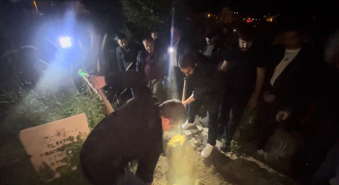 ankaradan getirilen gazi mirza keskinin naasi yuksekovada duzenlenen torenle topraga verildi 7 tnJGwgEY