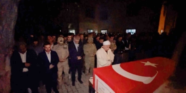 ankaradan-getirilen-gazi-mirza-keskinin-naasi-yuksekovada-duzenlenen-torenle-topraga-verildi-DBLIRudK.jpg