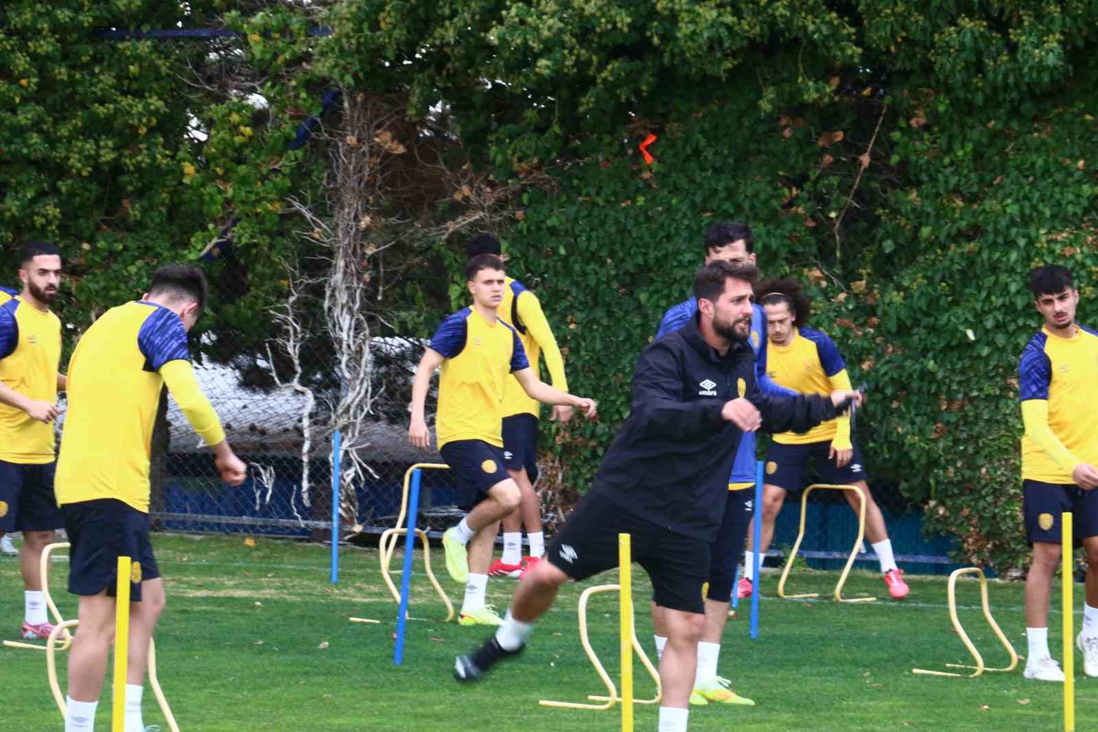 ankaragucu kastamonuspor macinin hazirliklarini surdurdu 1 JsPn5YjZ