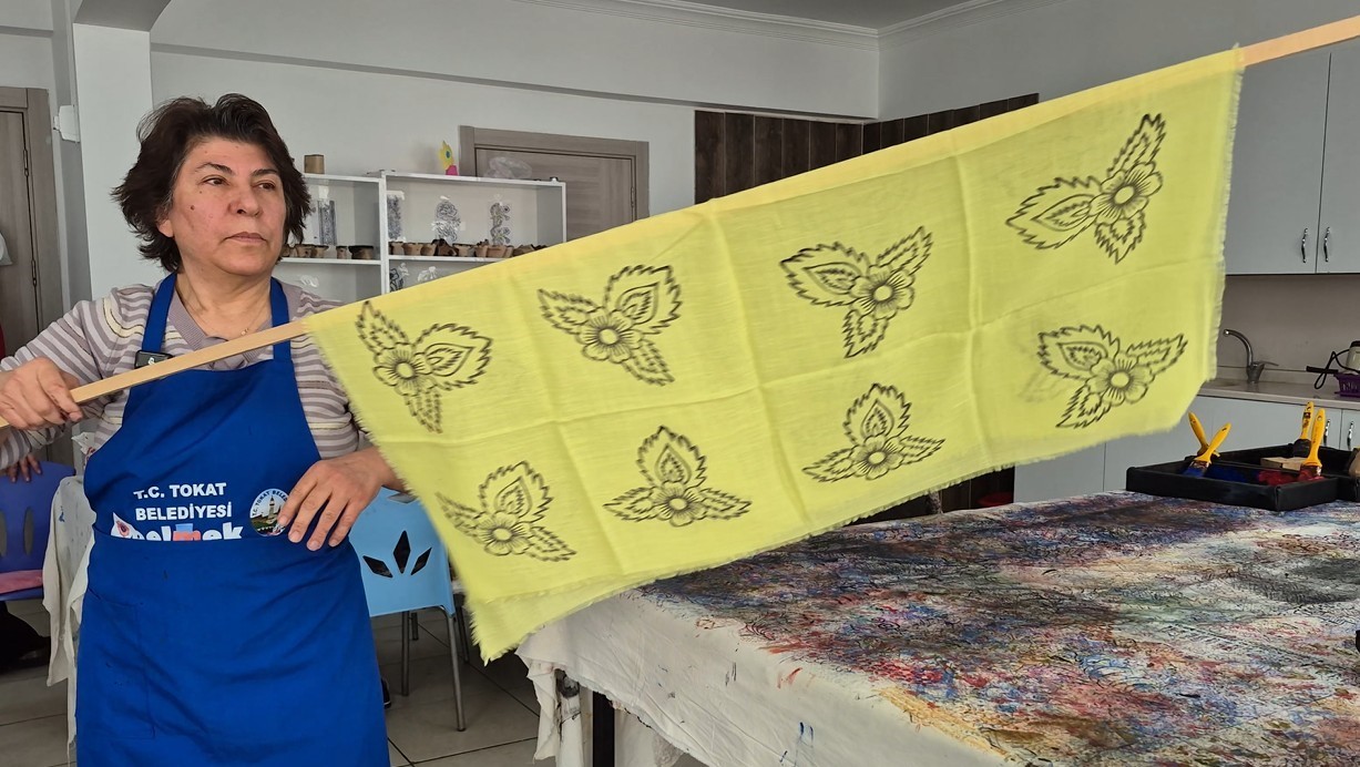 ankarali ebru sanatcisi geleneksel baski sanatini yerinde ogrenmek icin tokata geldi 5
