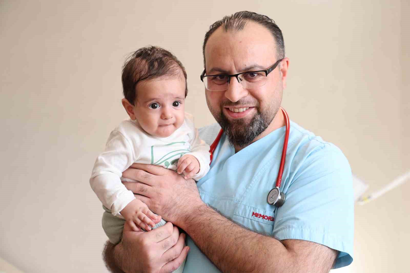 anne karninda bobregi sisen bebek 1 aylikken ameliyatla sagligina kavustu 3 VjcBiWrz