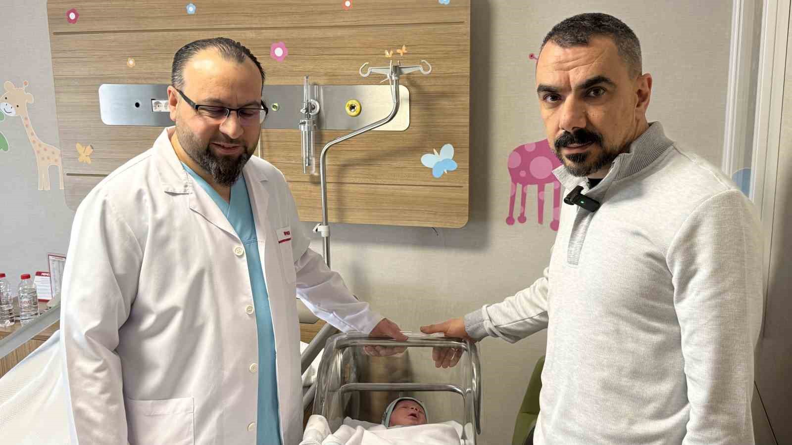 anne karnindayken milyonda bir gorulecek saglik sorunuyla dogdu 4 cYMwEytZ