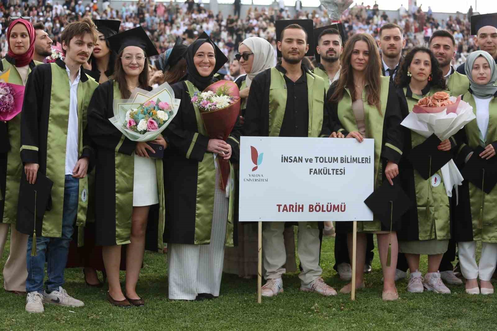 anne kizin universite yolculugu mezuniyetle taclandi 3 1bup6LiA