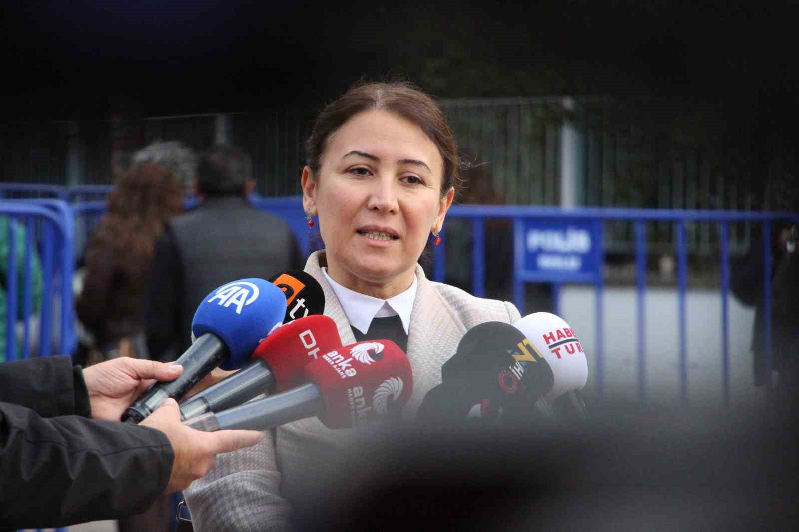 anne kotan bu durum bizi gercekten cok yaraliyor 0 iLKk3W8U
