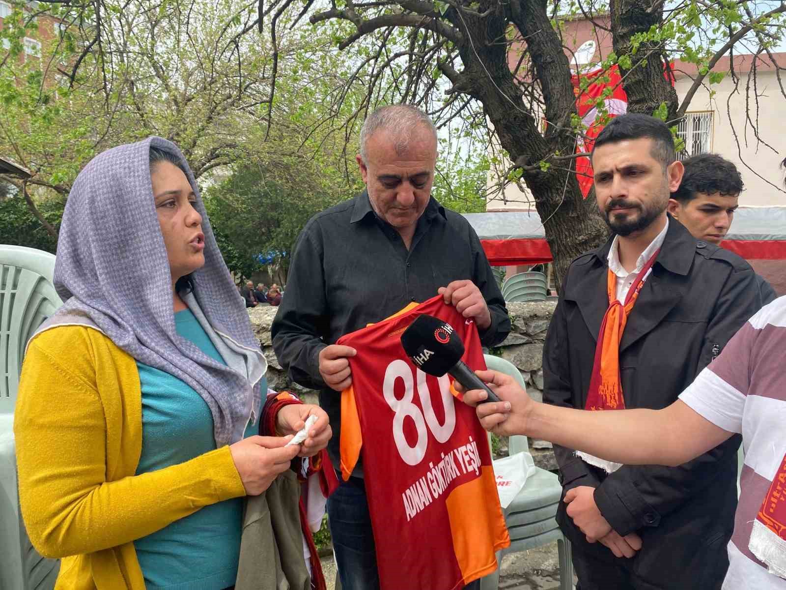 Anne Sonay Yeşil: "Galatasaray’ın 5 yıldızlı formasını alacaktık, olmadı" 6 anne sonay yesil galatasarayin 5 yildizli formasini alacaktik olmadi 2 cDeYOWvd