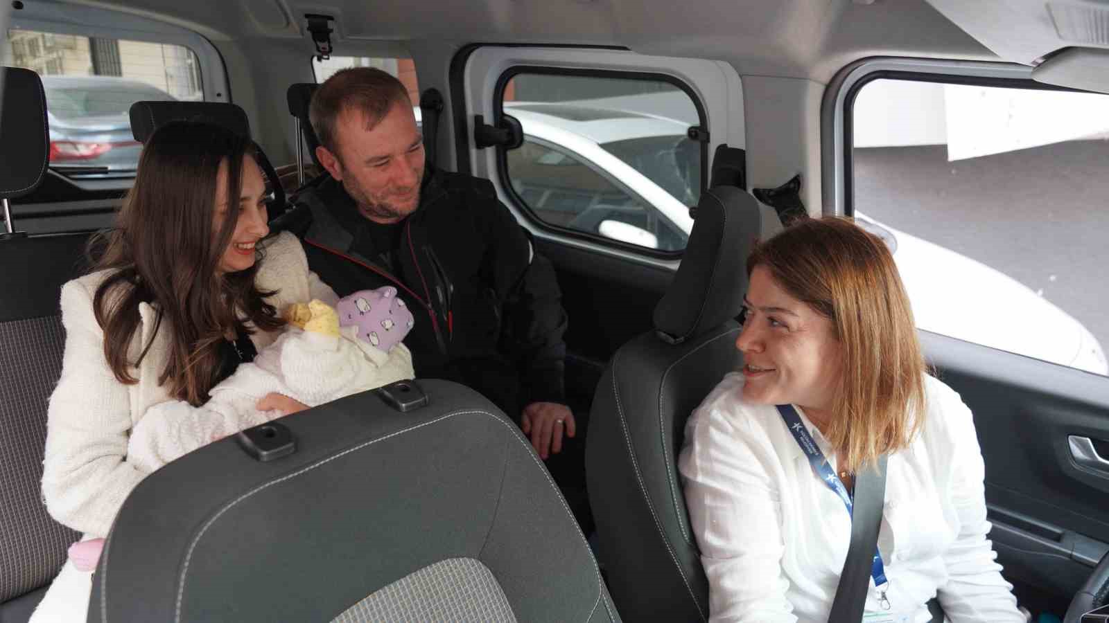 anne ve anne adaylari bir yilda 3 bin 612 defa anne taksiyi kullandi 4 RZAFF9vA