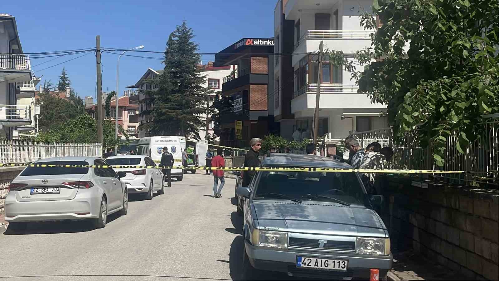 anne ve babasini olduren zanli parkta eli kanli bulunmus 2 SebcOhVl