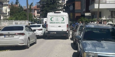 anne-ve-babasini-olduren-zanli-parkta-eli-kanli-bulunmus-MlM8UKJ1.jpg