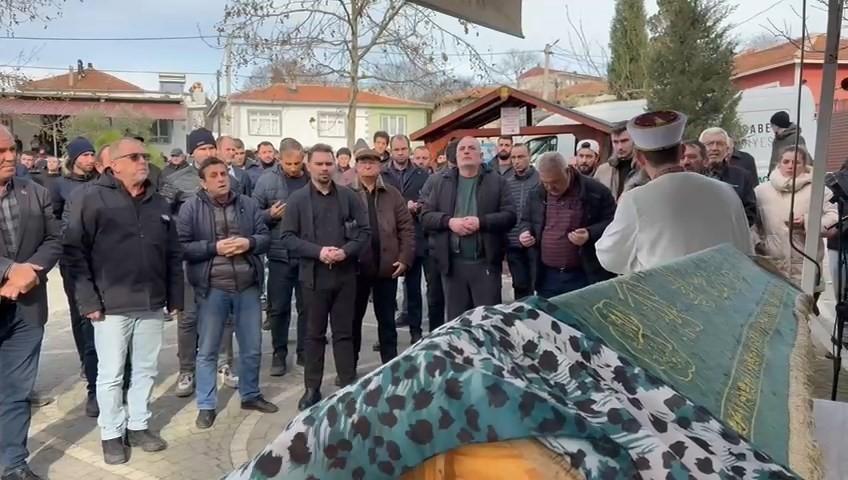 anneden en aci veda elif kumal son yolculuguna ugurlandi 2 c37KgUaX