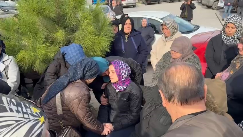anneden en aci veda elif kumal son yolculuguna ugurlandi 3 6IrP8Mhc