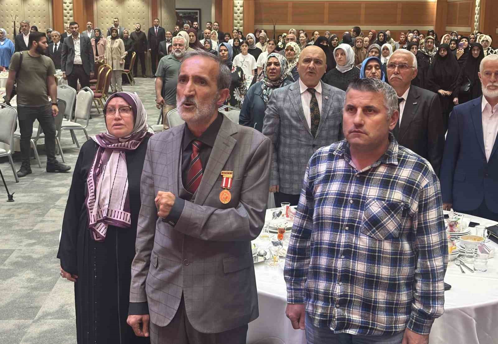 anneler gununde sehit annelerine vefa programi 3 RPfI4EAr