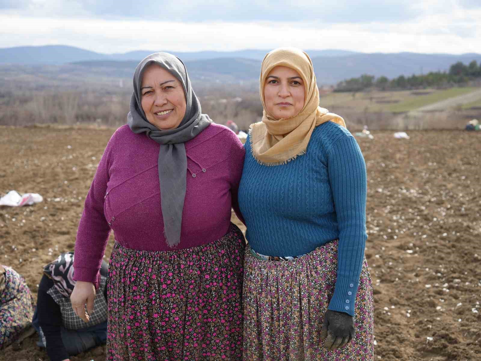 Annenin fedakarlık dolu yolculuğu: Çocukları için megakenti bırakıp toprağa sarıldı 5 annenin fedakarlik dolu yolculugu cocuklari icin megakenti birakip topraga sarildi 1 GEaY3cDt