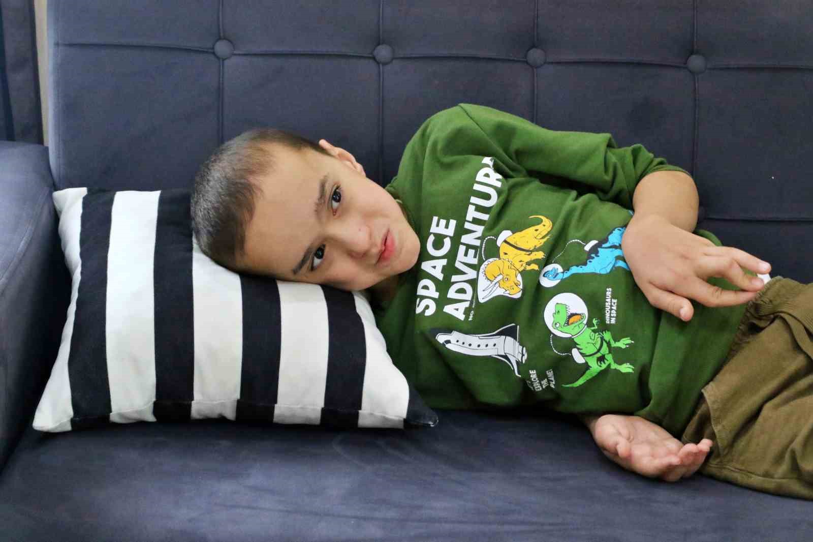 annenin ozel cocugu icin egitim cirpinisi 2 341WDsDa