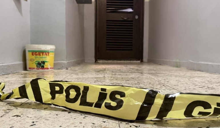 annesi-ve-agabeyini-olduren-sahisla-ilgili-sok-gelisme-halusinasyonlar-gorup-kizlari-tehdit-etmis-WI85JrvG.jpg