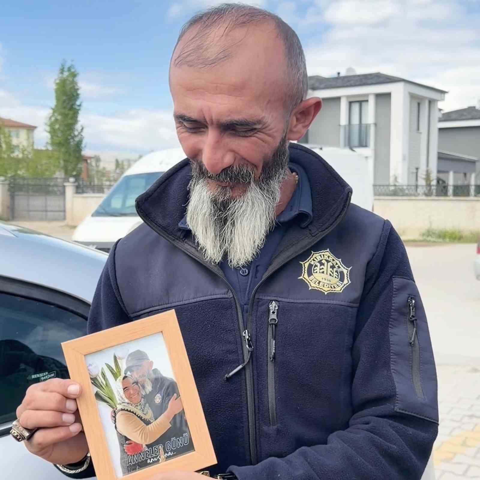 Annesi vefat eden personele duygulandıran hediye 5 annesi vefat eden personele duygulandiran hediye 1 ttTPLwi6