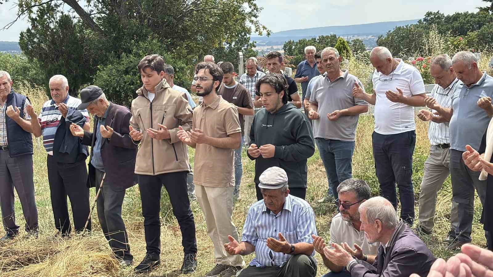 Annesinden sonra 4 yaşındaki Öykü de yaşam savaşını kaybetti 5 annesinden sonra 4 yasindaki oyku de yasam savasini kaybetti 1 LaeY6tYt