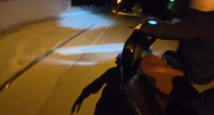 annesine gece motor surmeyi ogreten genc izleyenleri gulumsetti 2 je5n2nh4