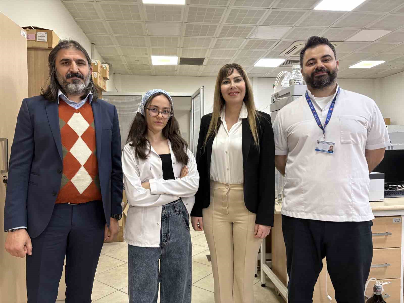 Annesini kanserden kaybeden lise öğrencisi, kanseri teşhis eden yapay zeka destekli proje geliştirdi 10 annesini kanserden kaybeden lise ogrencisi kanseri teshis eden yapay zeka destekli proje gelistirdi 6 RTmO7DR6