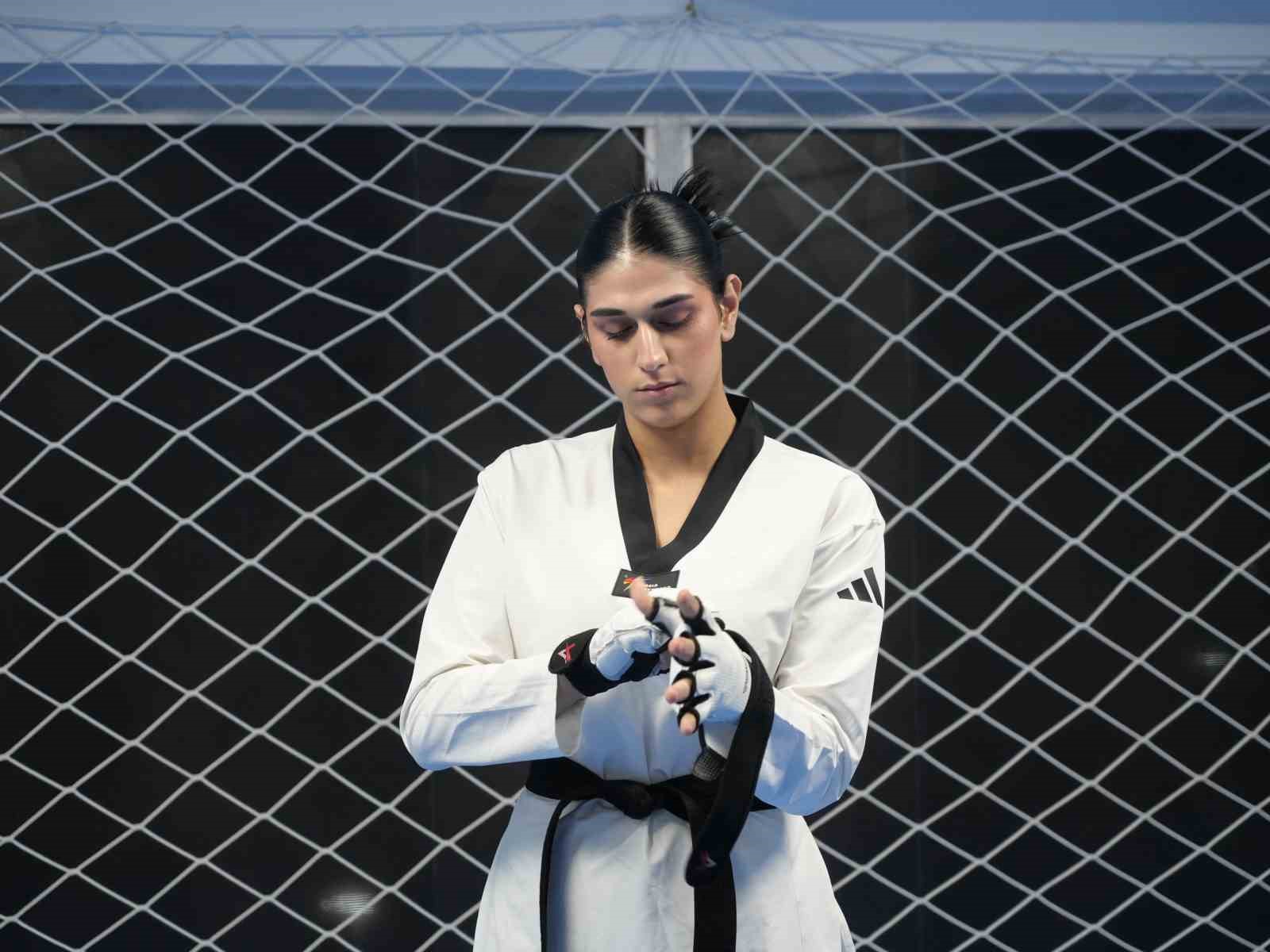 annesinin yaptirdigi kayitla basladi simdi tatamide altin madalya icin ter dokuyor 4 nDcPCjvh