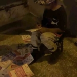 annesiyle-hurda-toplayan-aysenin-kitap-sevgisi-duygulandirdi-itFBV37M.jpg