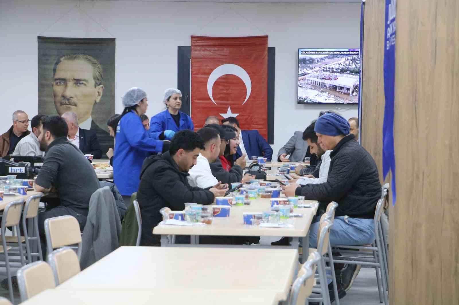 antakya belediyesi ramazan ayi boyunca her gun bin kisiye iftar veriyor 6 FGOAO3QD