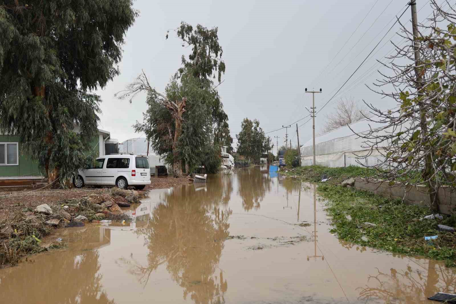 antalya asiri yagislara karsi teyakkuzda 2 WDIpwR5c