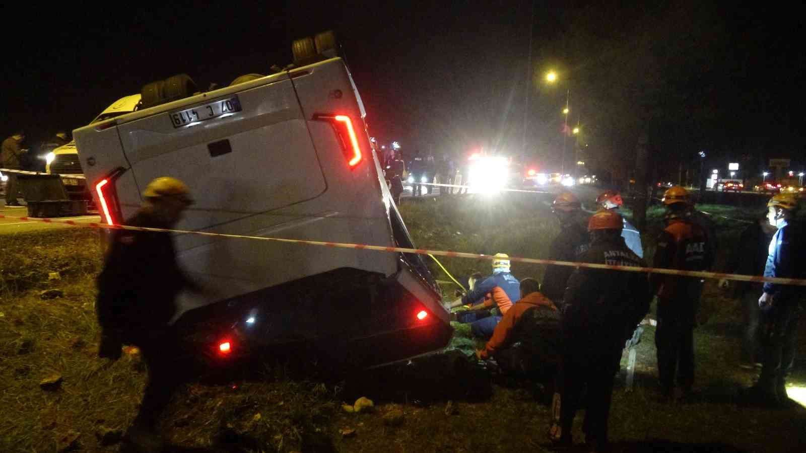 Antalya Cumhuriyet Başsavcıvekili Tabar: "16 infaz koruma memurumuz yaralandı, ciddi boyutta bir yaralanma yok" 7 antalya cumhuriyet bassavcivekili tabar 16 infaz koruma memurumuz yaralandi ciddi boyutta bir yaralanma yok UllWJCmu