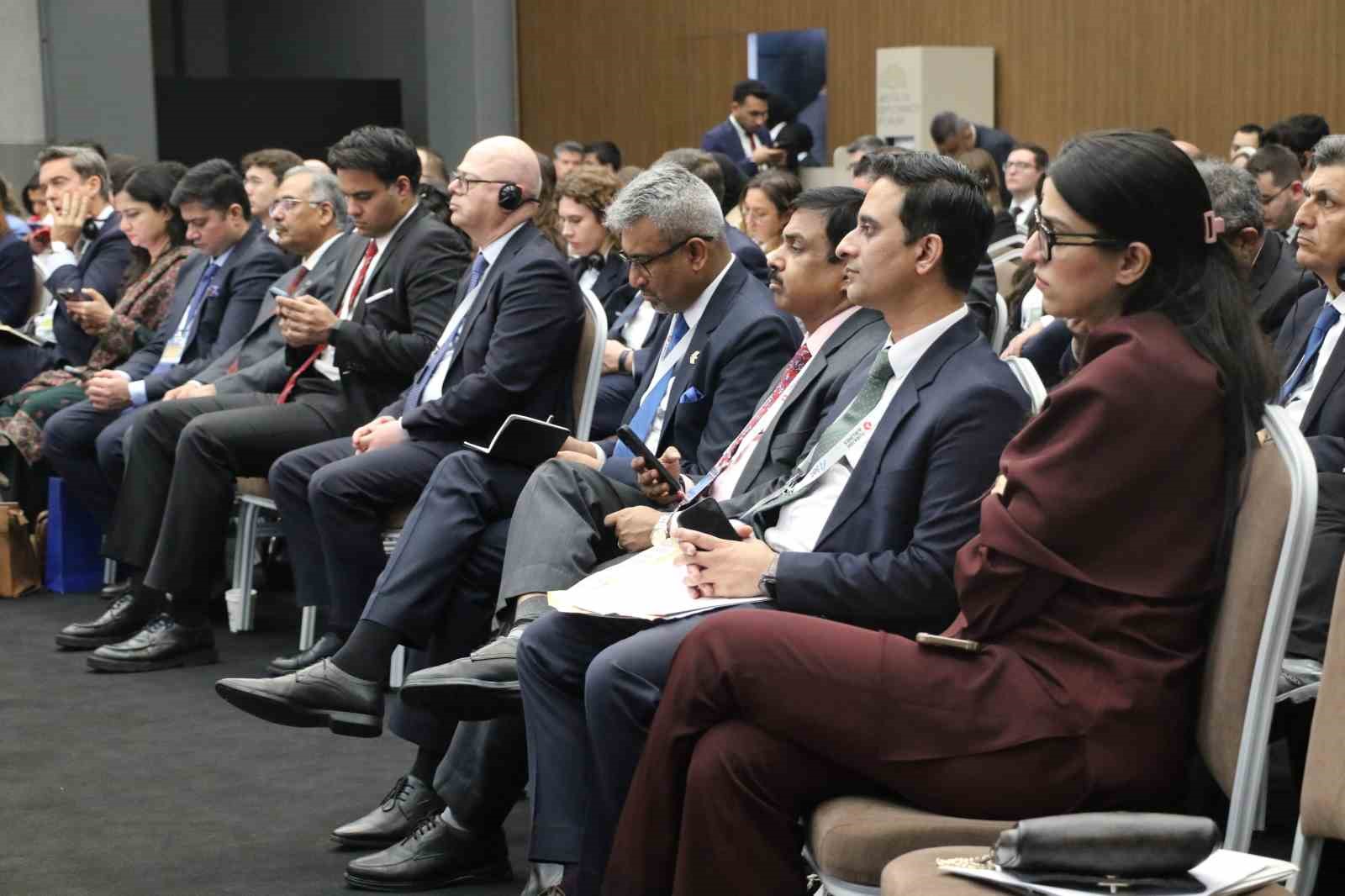 antalya diplomasi forumunun guney asya oturumunda hurmuz bogazi mesaji 4 OPMB9gkv