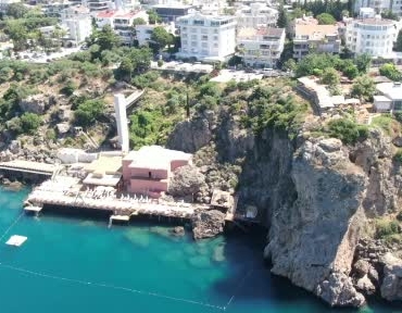 antalya-falezleri-icin-kritik-uyari-bu-gidisle-50-metrede-bir-asansor-50-metrede-bir-iecp2W4z.jpg