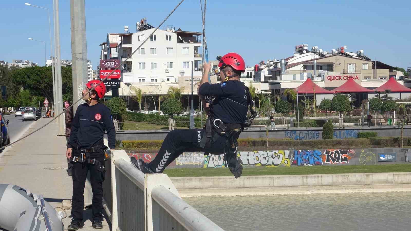 antalya itfaiyesinden film gibi marti kurtarma operasyonu 10 Fy4uhTRZ