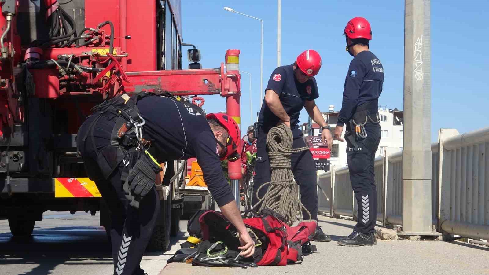 antalya itfaiyesinden film gibi marti kurtarma operasyonu 6 jl9ADw9f