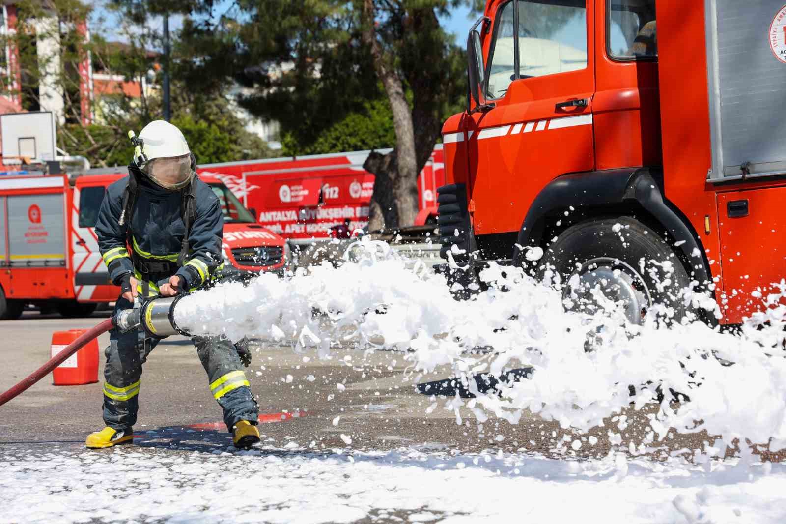 antalya itfaiyesinin taze kanlari goreve hazir 11