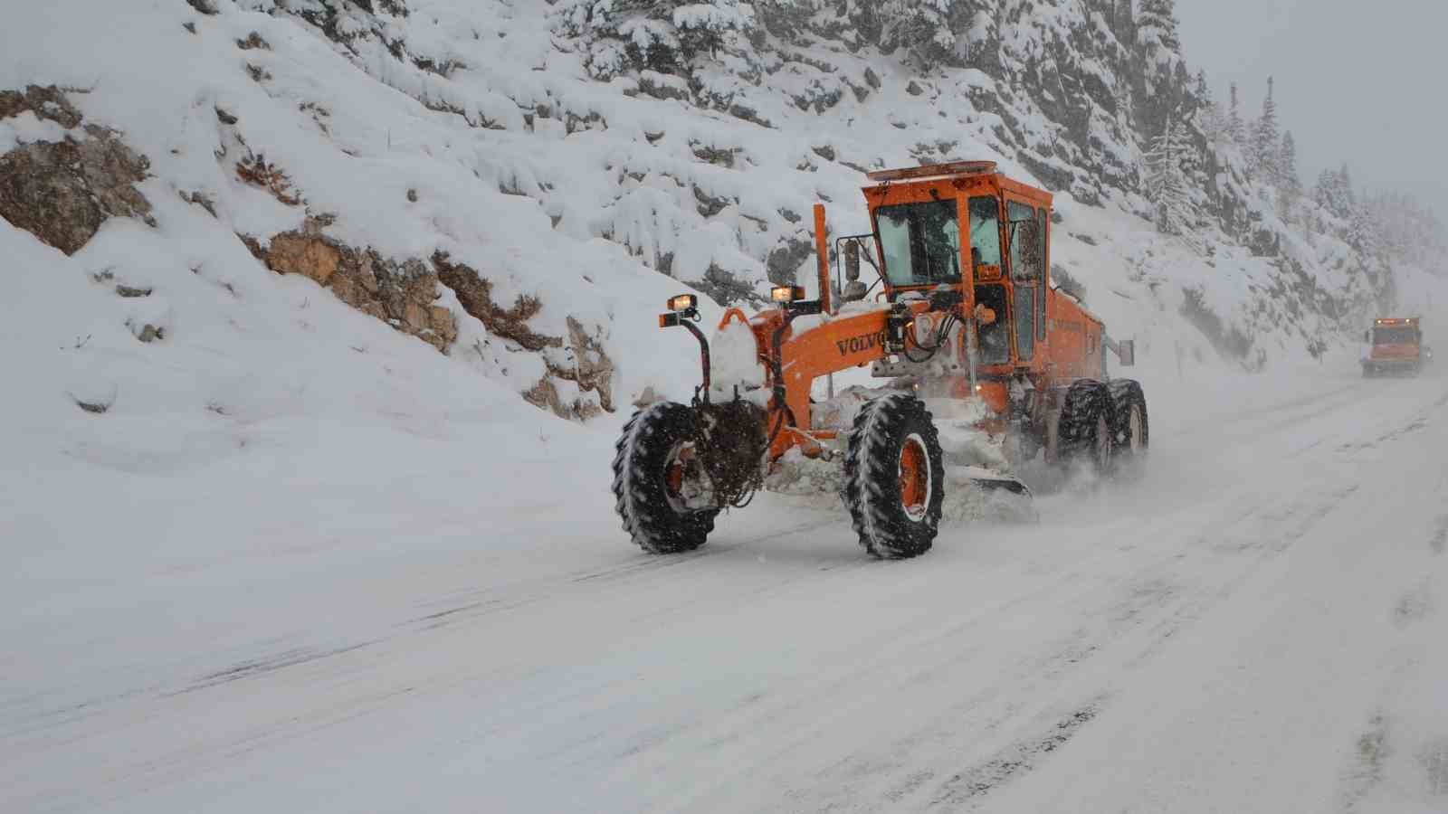 antalya konya kara yolunda kar etkisini artirdi 2 rYZvqI4b