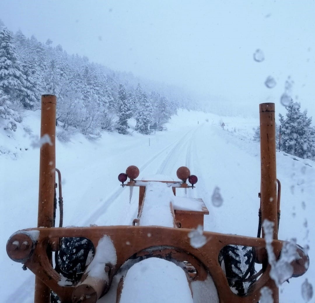 antalya konya kara yolunda kar yagisi araliklarla devam ediyor 2 UROLlpw2