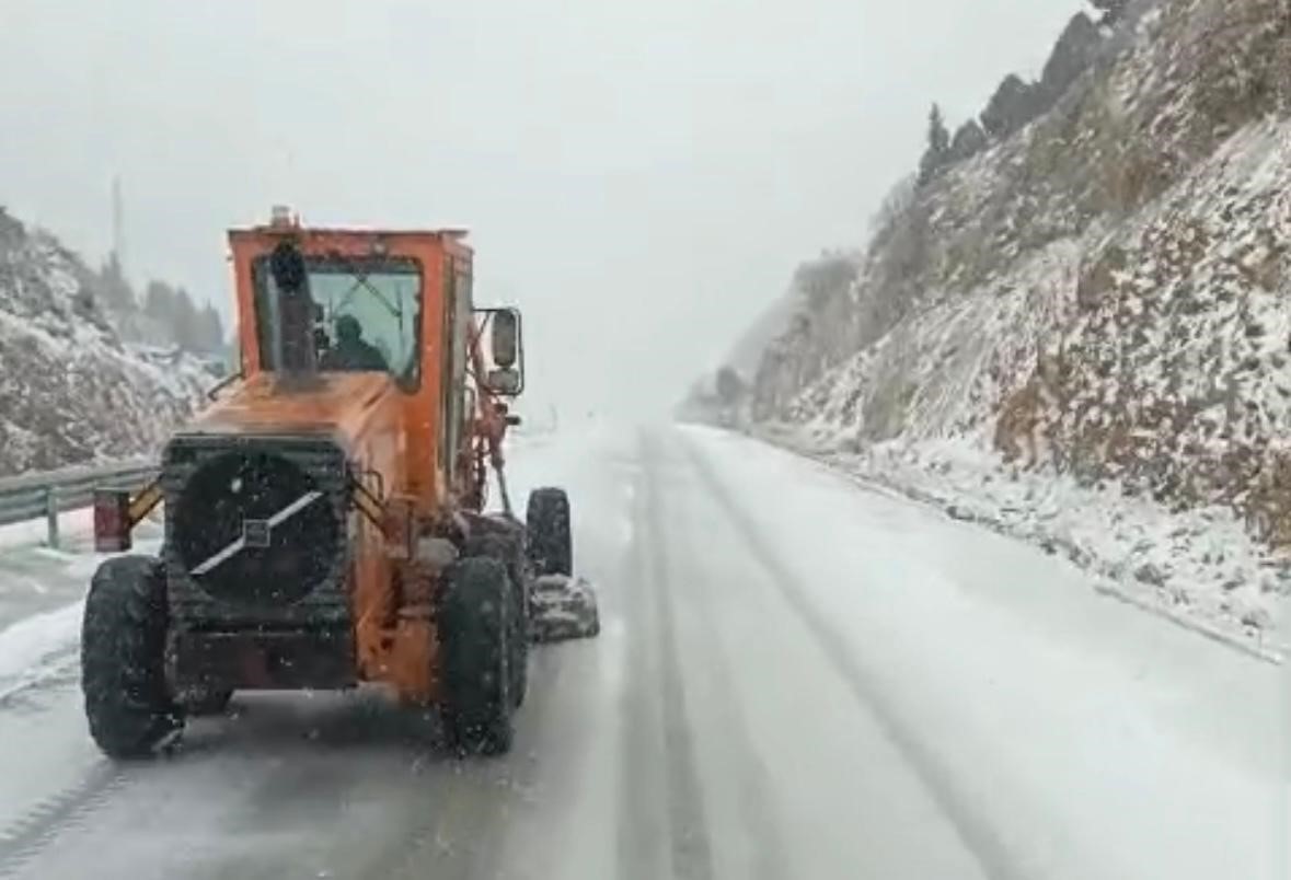 Antalya-Konya karayolunda kar yağışı başladı 7 antalya konya karayolunda kar yagisi basladi 3