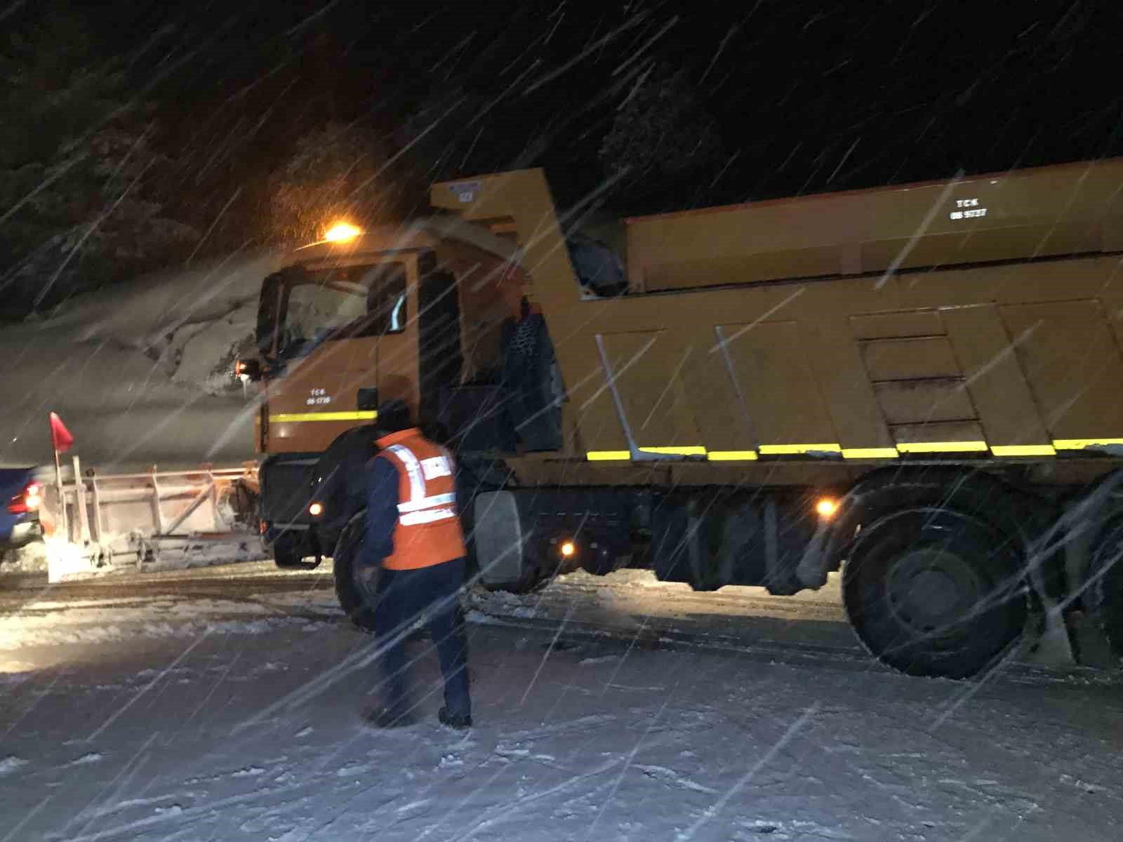 Antalya-Konya karayolunda kar yağışı başladı 12 antalya konya karayolunda kar yagisi basladi 8 7P2CTeSJ