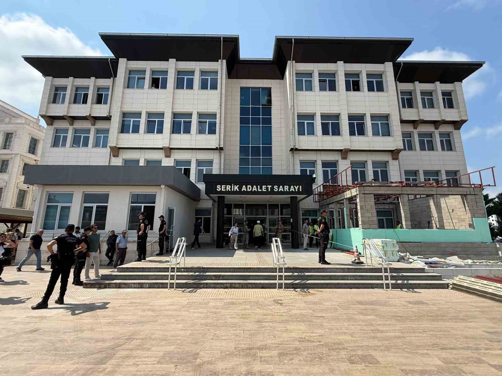 antalya merkezli 27 ilde yasa disi bahis sorusturmasinda 68 supheli adliyeye sevk edildi 2 fBKXduSy