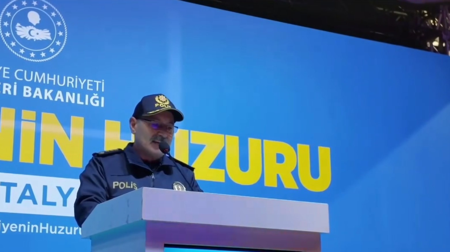 antalya polisi 458 torbaciyi gozaltina aldi affetmiyoruz geri adim atmiyoruz vazgecmiyoruz 6 95UlW4Bu