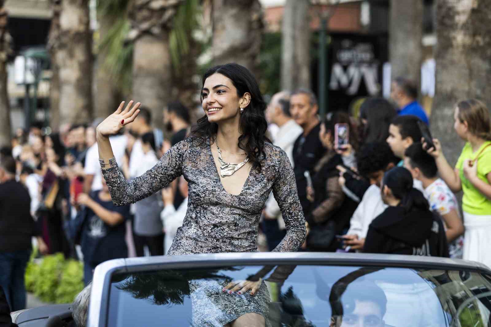 antalya sokaklarinda altin portakal coskusu 3 nBEh8TjT