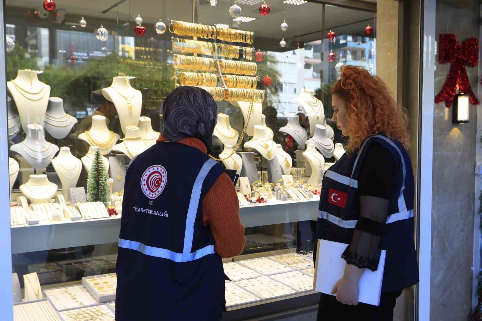 antalya ticaret il mudurlugu ekiplerinden kuyumcu ve emlakcilara denetim 0