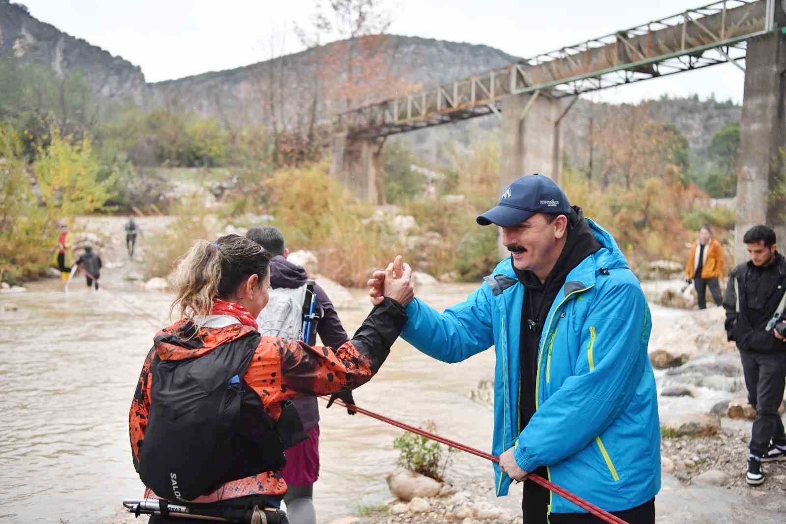 antalya ultra maratonu 41 ulkeden yuzlerce sporcuyu konyaaltinda bulusturacak 0 tj1vRfj7