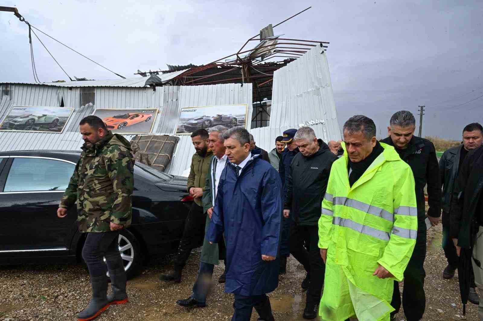 antalya valisi sahin seralar ciddi hasar gordu bir kisi yaralandi 1 46bCX9zq
