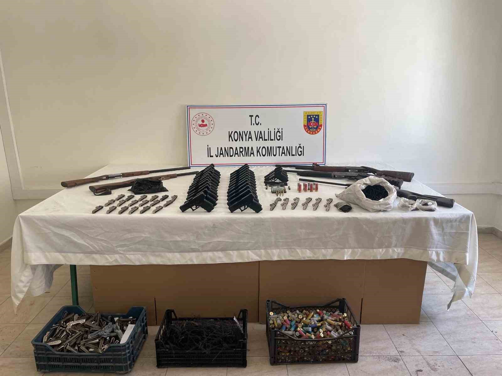 antalya ve konyada jandarmadan silah kacakciligi operasyonu 0