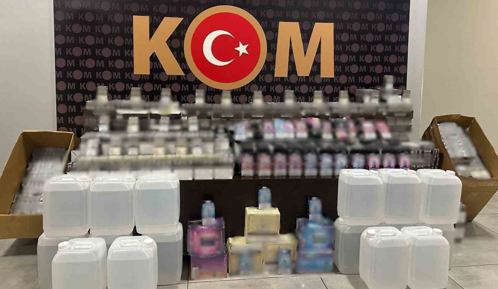 Antalya’da 1 haftada milyonlarca kaçak ürün ele geçirildi, 5 şahıs tutuklandı 7 antalyada 1 haftada milyonlarca kacak urun ele gecirildi 5 sahis tutuklandi 3 fEFhcheD