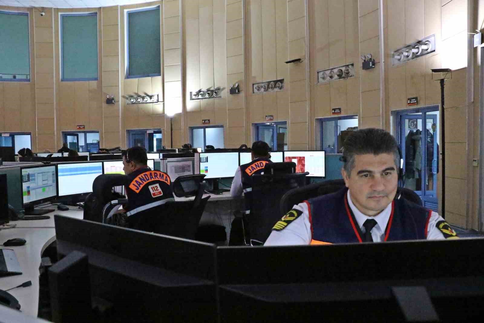 Antalya’da 112 Acil Çağrı Merkezine 2025 yılında 3 milyon çağrı geldi, yüzde 54’ü asılsız çıktı 10 antalyada 112 acil cagri merkezine 2025 yilinda 3 milyon cagri geldi yuzde 54u asilsiz t1wByTYP