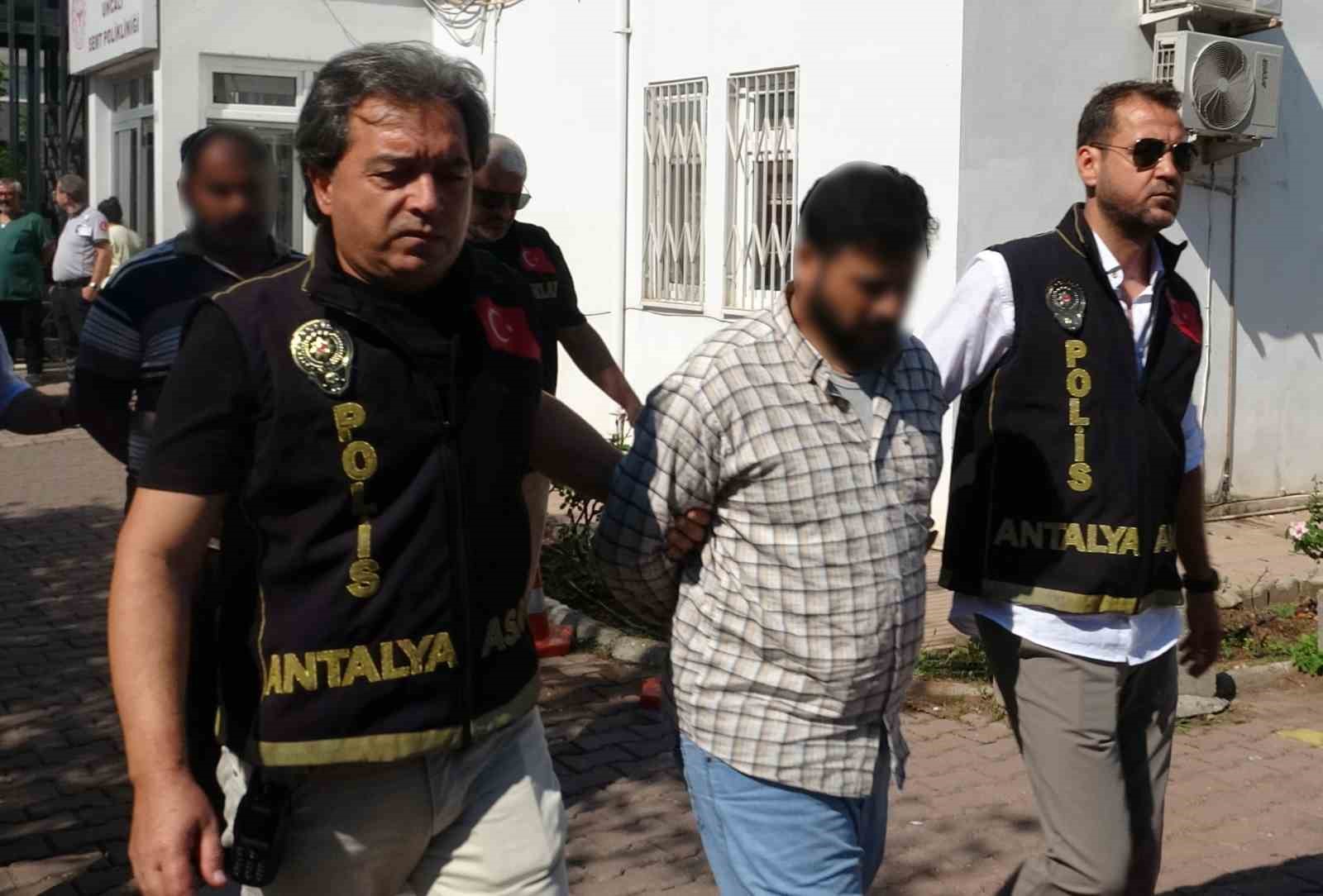 antalyada 12 yil sonra aydinlanan cinayette 3 supheli tutuklandi 2 mKsnkvzk